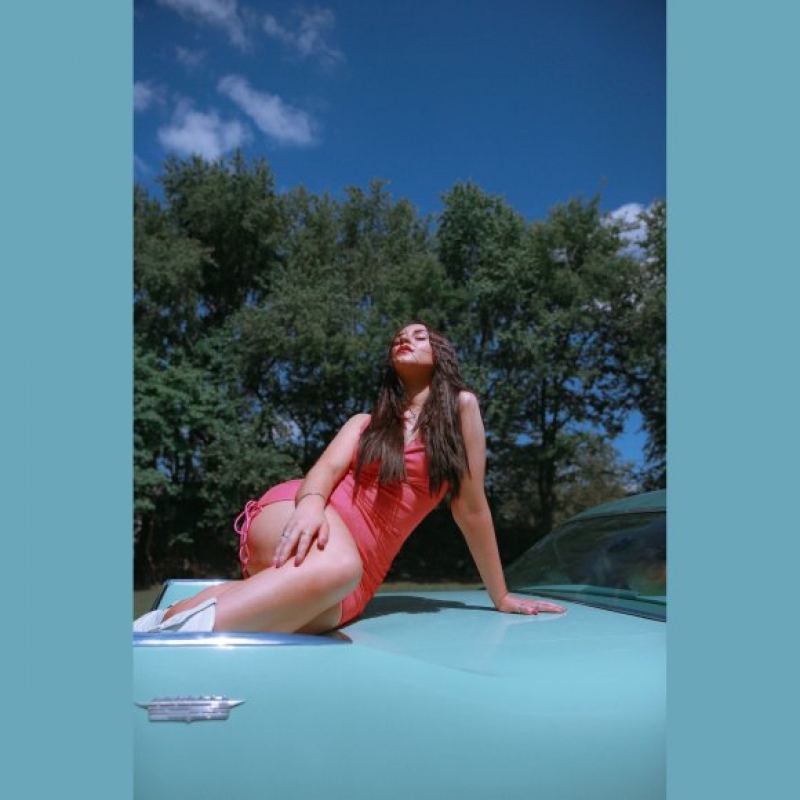Elle Rose Image