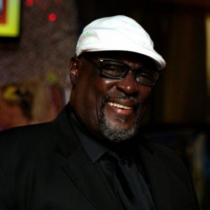 Raymond Coats Image